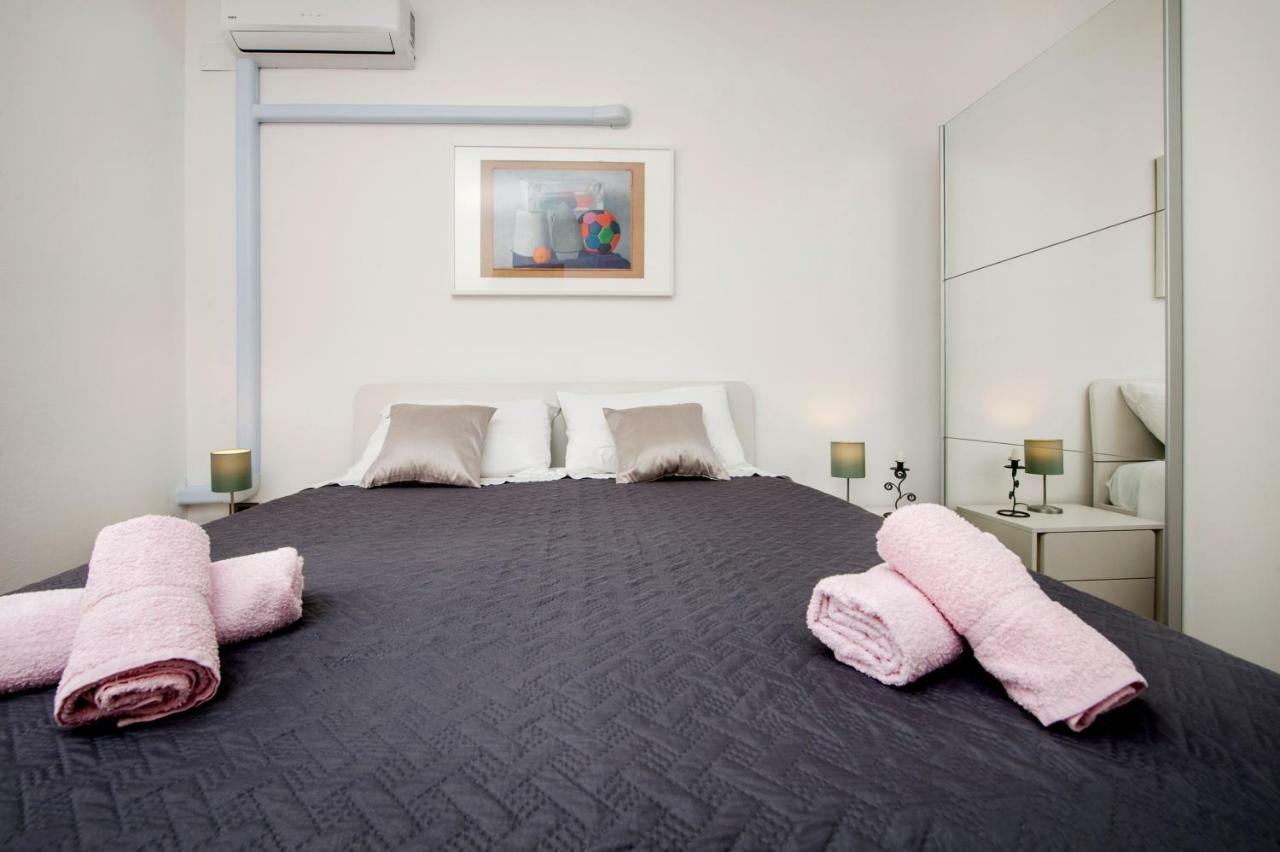 Rooms Mariana ロヴィニ エクステリア 写真